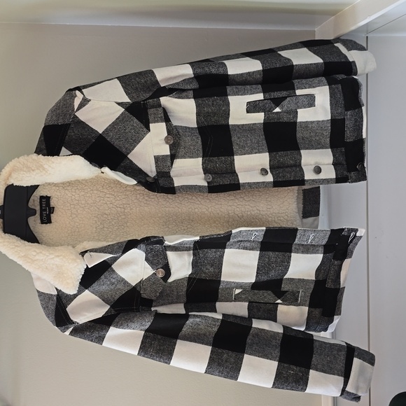 Love Tree Jackets & Blazers - Love tree Buffalo check jacket